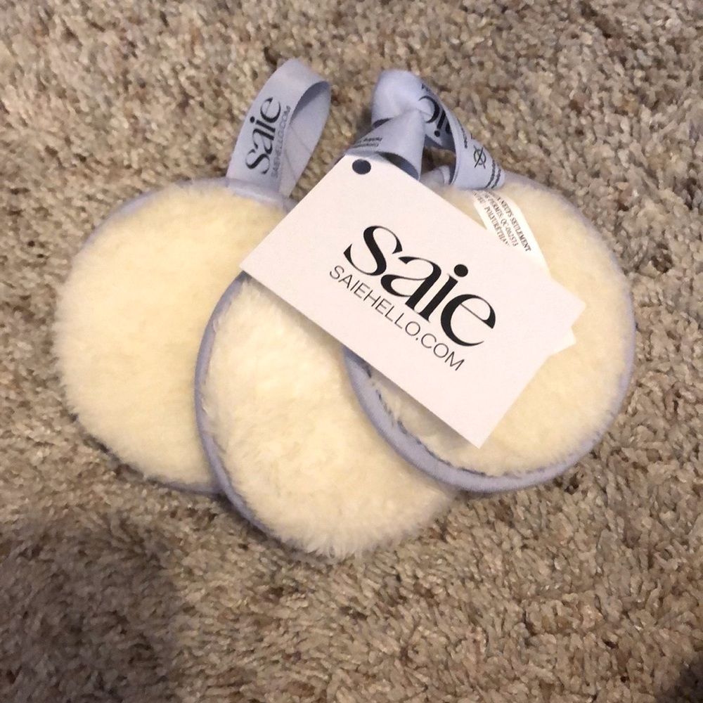 Saie beauty rounds